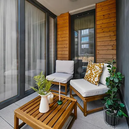 Kazimierz Comfort Flat